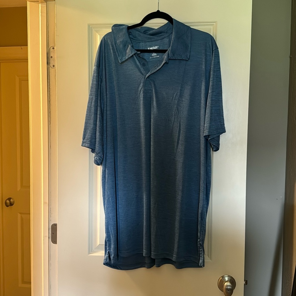 Polyester Mens T-shirt. Golf shirt
